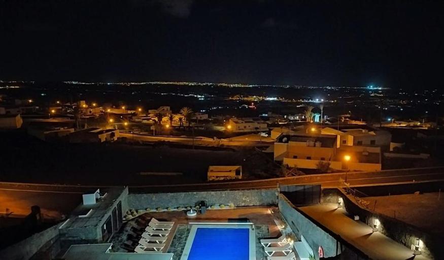 Complejo Oasis La Asomada Villa Tias Exterior photo